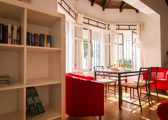 Holidays2Fuengirola Villa Mercedes In Center Fuengirola And 2Nd Line Beach